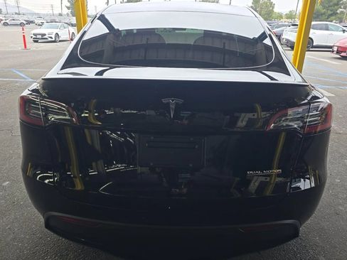 Used 2023 Tesla Model Y Performance AWD/4WD image 6