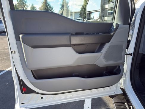 New 2026 Ford F450 XL w/ XL Chrome Package image 10