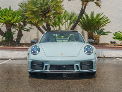 Used 2025 Porsche 911 Carrera S image 2
