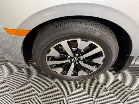 Used 2026 Honda Odyssey EX-L image 13