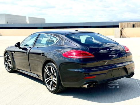 Used 2014 Porsche Panamera S RWD image 7