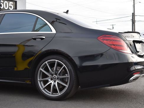 Used 2018 Mercedes-Benz S 560 S 560 w/ AMG Line Exterior image 11