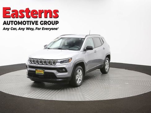 Used 2022 Jeep Compass Latitude w/ Convenience Group AWD/4WD image 54