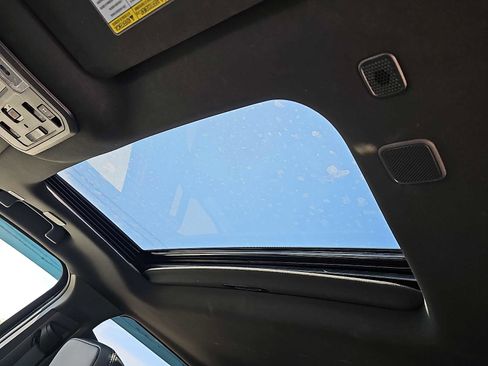 Used 2025 Toyota Tacoma TRD Sport w/ TRD Sport Premium Package AWD/4WD image 15