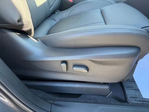Used 2026 Subaru Ascent Limited image 22