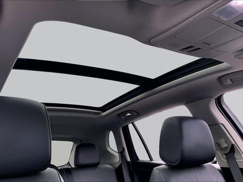 Used 2019 Buick Envision Premium AWD/4WD image 22