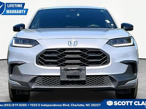 Used 2024 Honda HR-V Sport image 2
