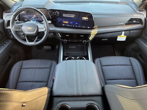 New 2026 Chevrolet Suburban High Country image 10