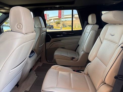 Certified 2021 Cadillac Escalade Premium Luxury w/ Driver Assist Tech Package image 28