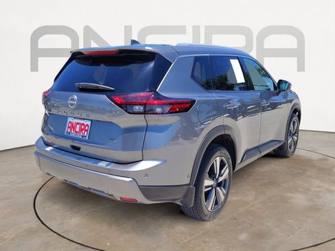 Certified 2024 Nissan Rogue SL w/ SL Premium Package FWD image 12