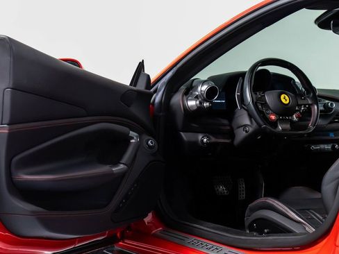 Certified 2022 Ferrari F8 Tributo RWD image 33