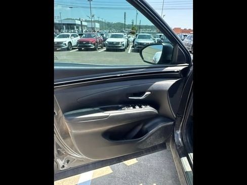 Used 2022 Hyundai Tucson SE AWD/4WD image 2