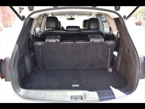 Used 2017 Nissan Pathfinder SL FWD image 28