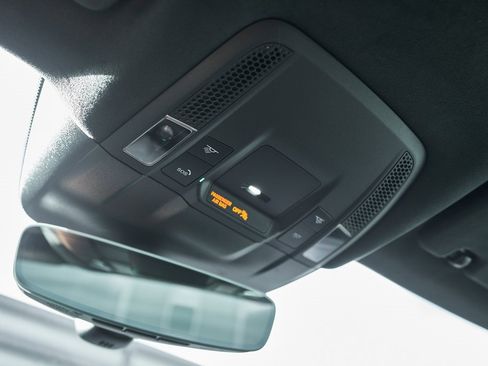 Used 2025 Porsche Taycan Turbo S w/ Premium Package image 84