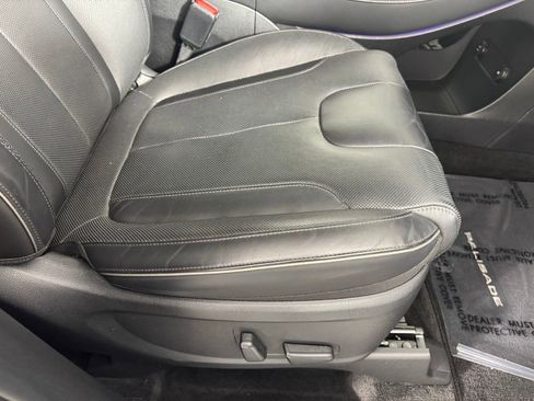 Used 2022 Hyundai Palisade Limited w/ Cargo Package FWD image 36