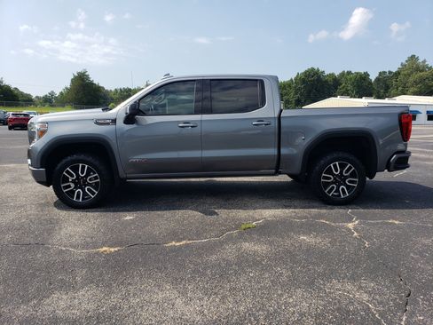 Used 2021 GMC Sierra 1500 AT4 w/ AT4 Value Package AWD/4WD image 6
