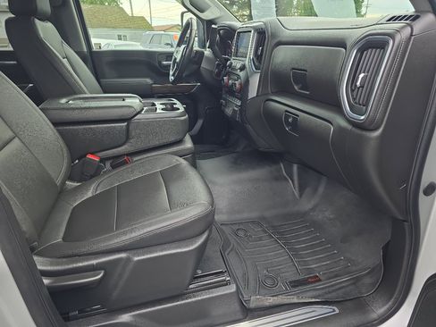 Certified 2022 Chevrolet Silverado 3500 LT w/ Convenience Package image 15