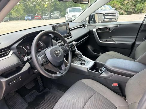 Used 2022 Toyota RAV4 LE AWD/4WD image 21
