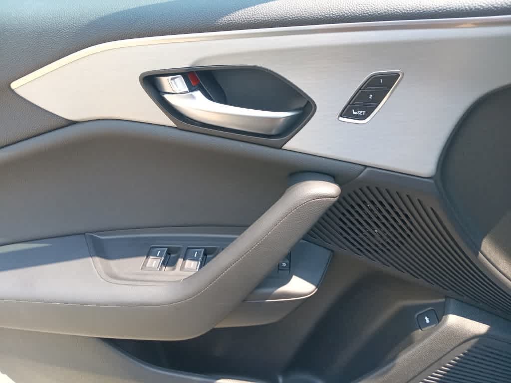 Used 2023 Acura TLX FWD image 14