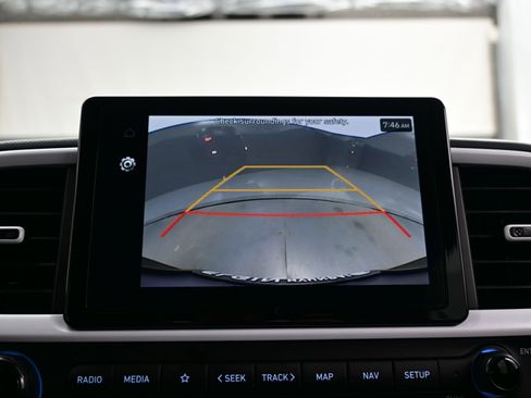 Certified 2025 Hyundai Venue Limited image 17