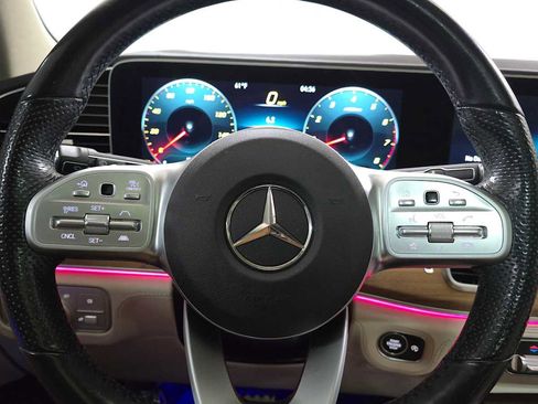 Used 2021 Mercedes-Benz GLS 580 4MATIC image 26