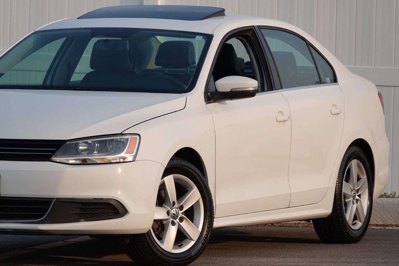 Used 2014 Volkswagen Jetta TDI FWD image 3