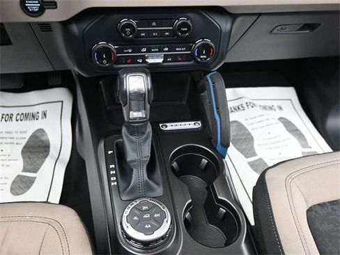 Used 2022 Ford Bronco Wildtrak image 32