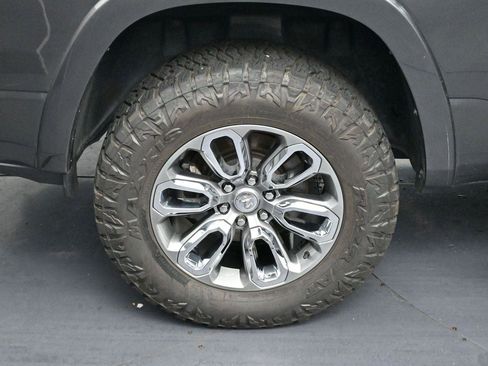 Used 2021 RAM 1500 Laramie AWD/4WD image 35