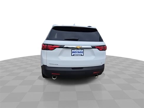 Used 2023 Chevrolet Traverse LT image 7