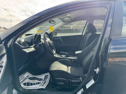 Used 2013 MAZDA MAZDA3 i Touring image 12