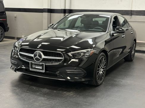 Used 2025 Mercedes-Benz C 300 Sedan image 7