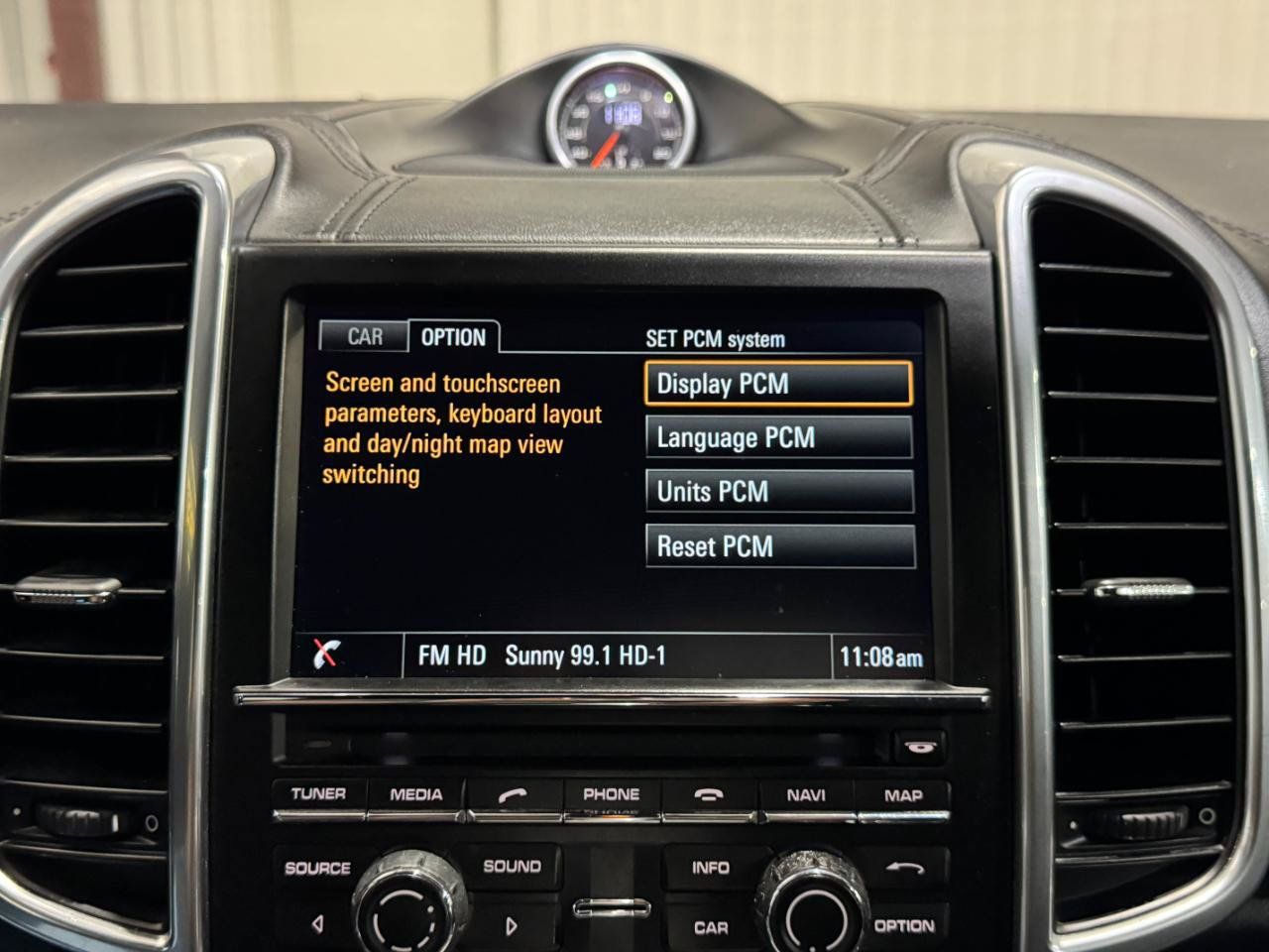 Used 2014 Porsche Cayenne GTS AWD/4WD image 46