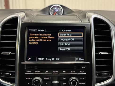 Used 2014 Porsche Cayenne GTS AWD/4WD image 46
