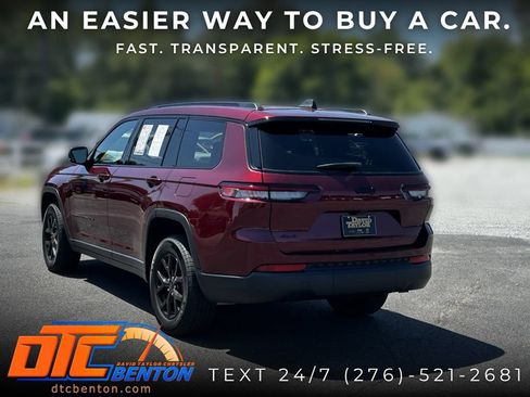 Used 2025 Jeep Grand Cherokee L Laredo AWD/4WD image 7