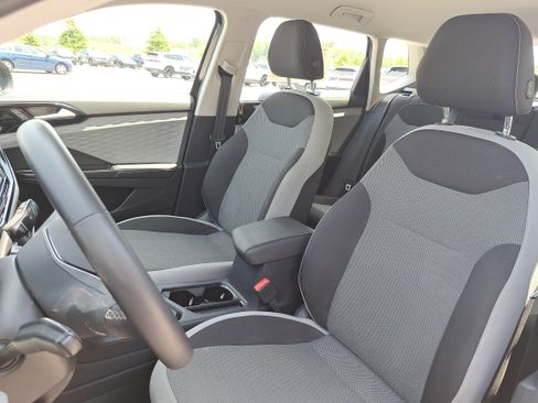 Certified 2024 Volkswagen Taos S w/ MDO Package FWD image 14