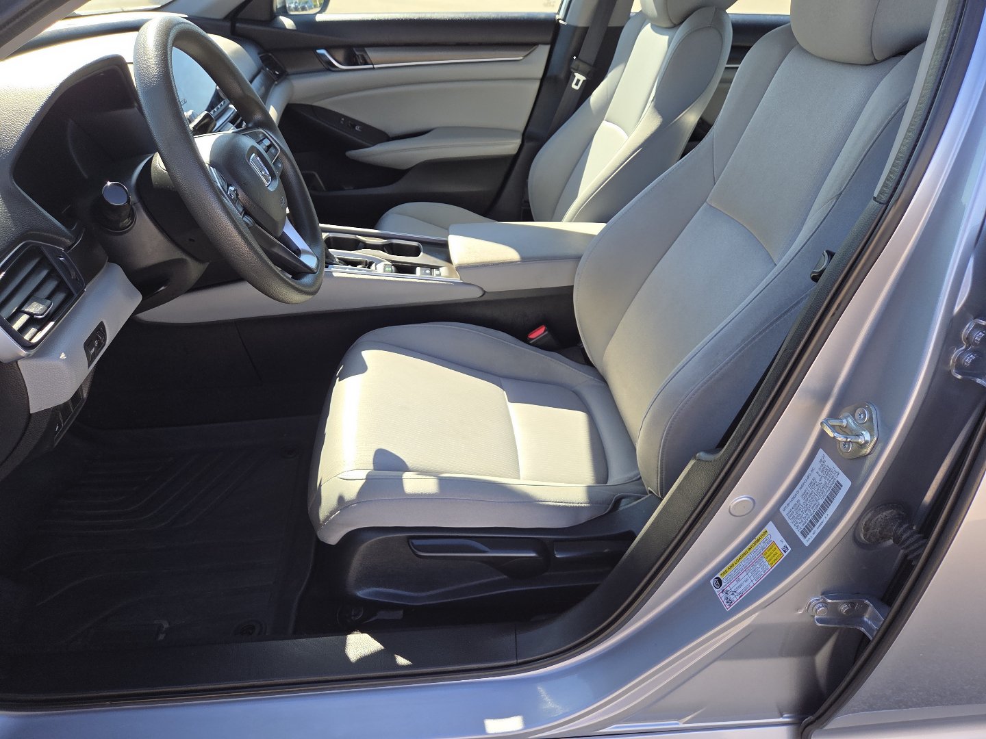 Used 2020 Honda Accord LX image 21
