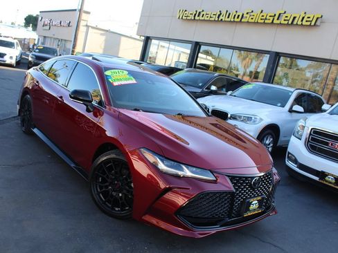 Used 2019 Toyota Avalon Touring w/ Preferred Accessory Package FWD image 40