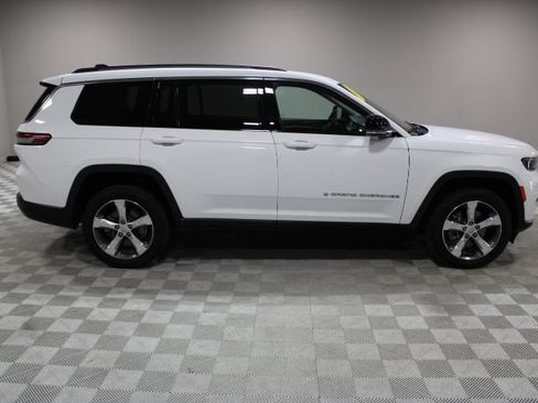 Used 2021 Jeep Grand Cherokee L Limited AWD/4WD image 12