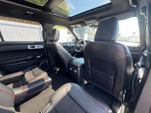 Used 2023 Ford Explorer ST-Line w/ Class IV Trailer Tow Package AWD/4WD image 38