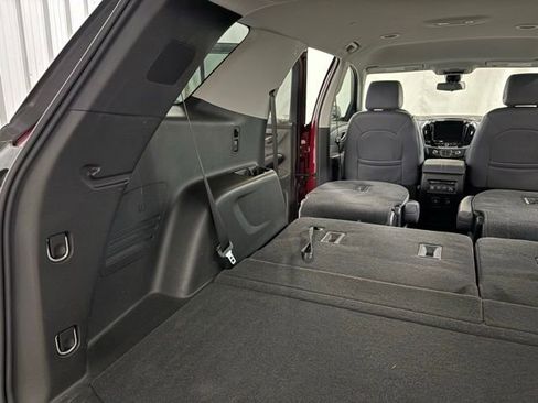 Used 2018 Chevrolet Traverse LT w/ LPO, Floor Liner Package AWD/4WD image 15