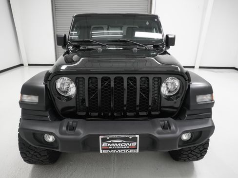 Used 2020 Jeep Gladiator Sport w/ Quick Order Package 24S image 2