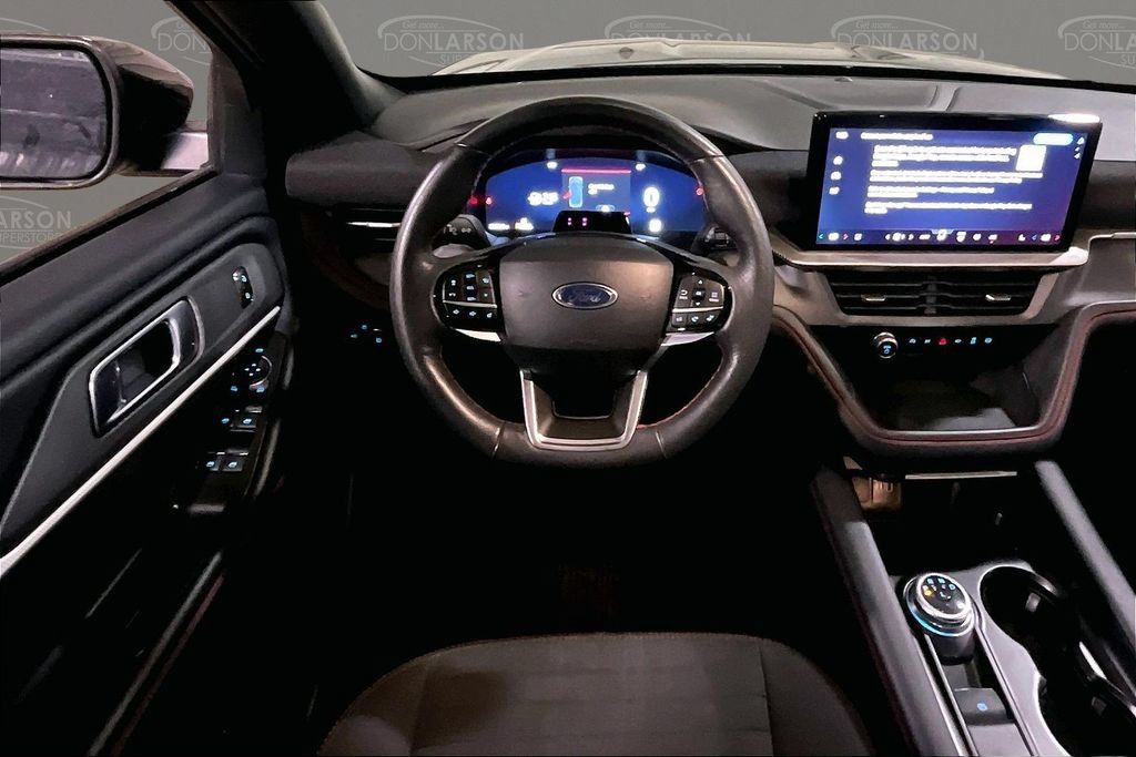 Certified 2025 Ford Explorer ST-Line AWD/4WD image 21