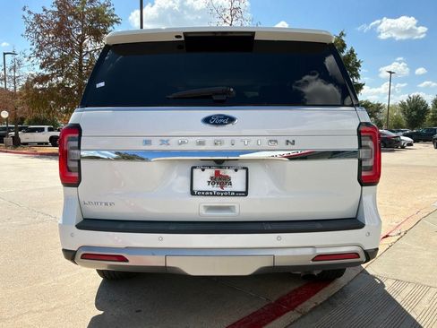 Used 2024 Ford Expedition Limited RWD image 7