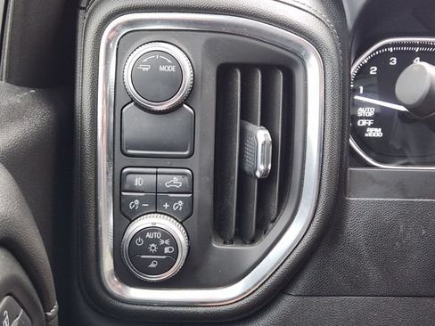 Used 2020 GMC Sierra 1500 SLT RWD image 22