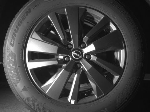 Used 2025 Toyota Corolla LE FWD image 15