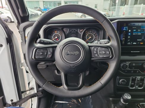 Used 2024 Jeep Wrangler Sport S image 21