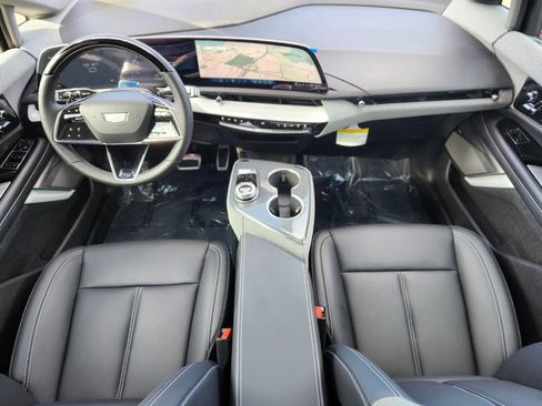 New 2026 Cadillac Optiq Sport 1 w/ LPO, Floor Liner Package AWD/4WD image 10