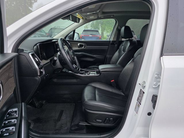 Certified 2023 Kia Sorento S w/ Panoramic Sunroof Package AWD/4WD image 16