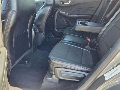 Used 2025 Ford Escape ST-Line image 18