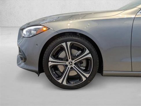 Used 2025 Mercedes-Benz C 300 4MATIC Sedan image 10